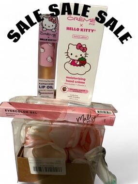 Hello Kitty Pink Moisturizing Hand Crème & Kawaii Kiss Lip Oil Duo